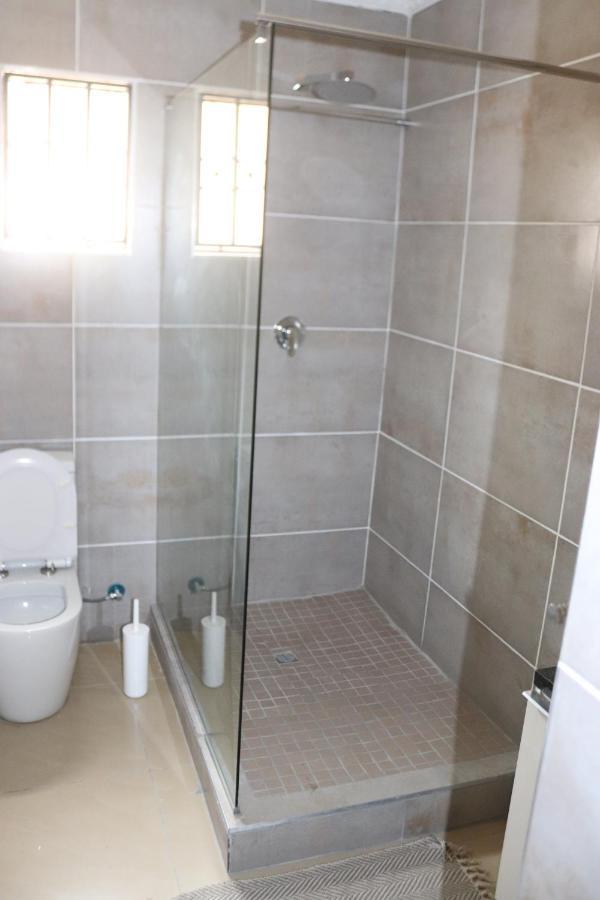 Tlelakufuma Guest House Johannesburg Dış mekan fotoğraf