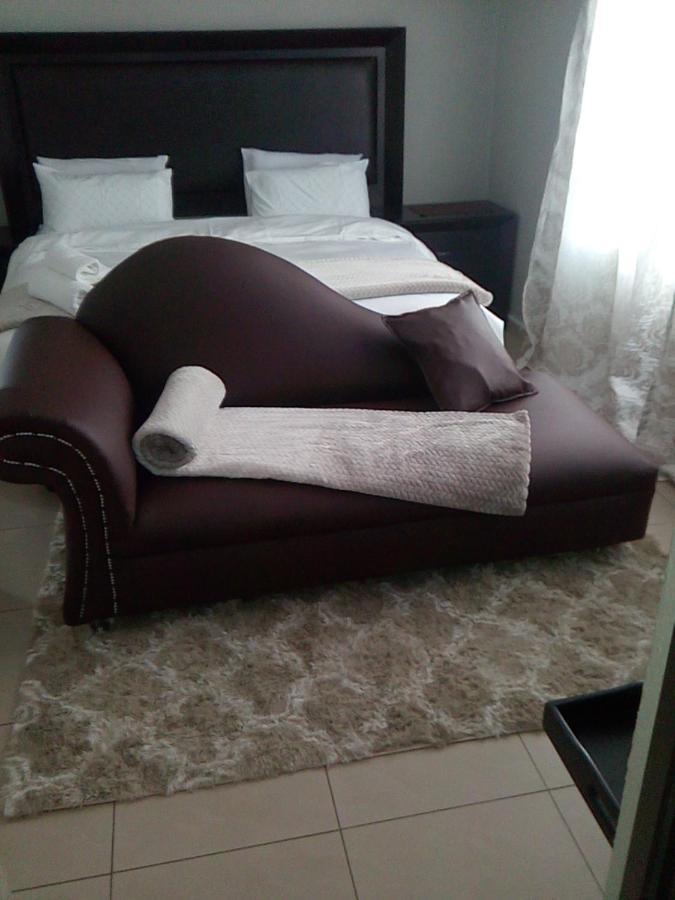 Tlelakufuma Guest House Johannesburg Dış mekan fotoğraf