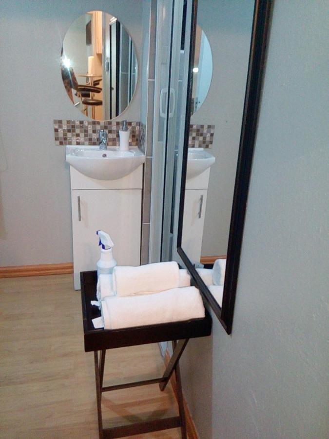 Tlelakufuma Guest House Johannesburg Dış mekan fotoğraf